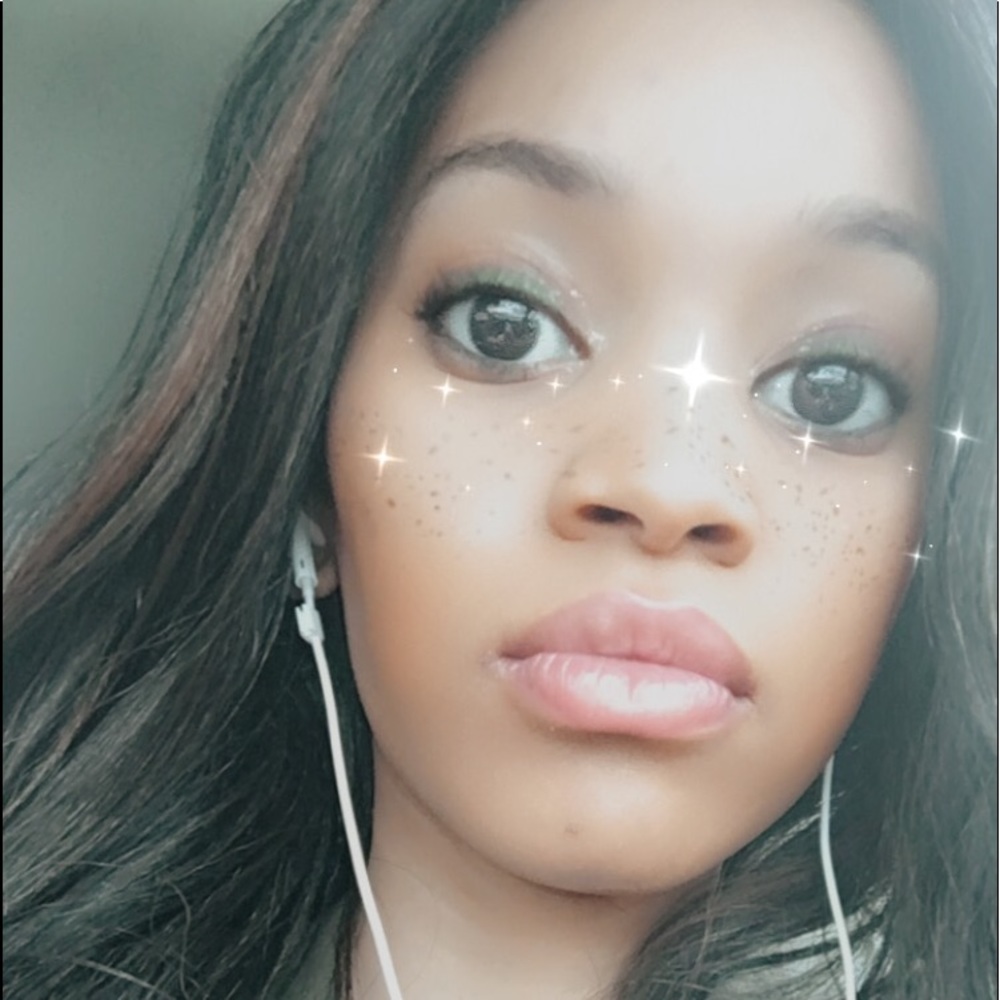 Meet your Posher, Dani
